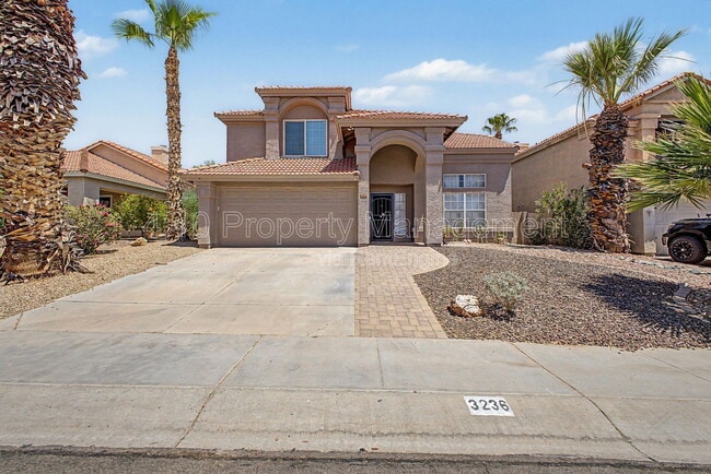 Photo - 3236 E Hiddenview Dr