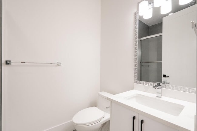 LOWER A 45945 LEWIS AVENUE,Chilliwack Proper West