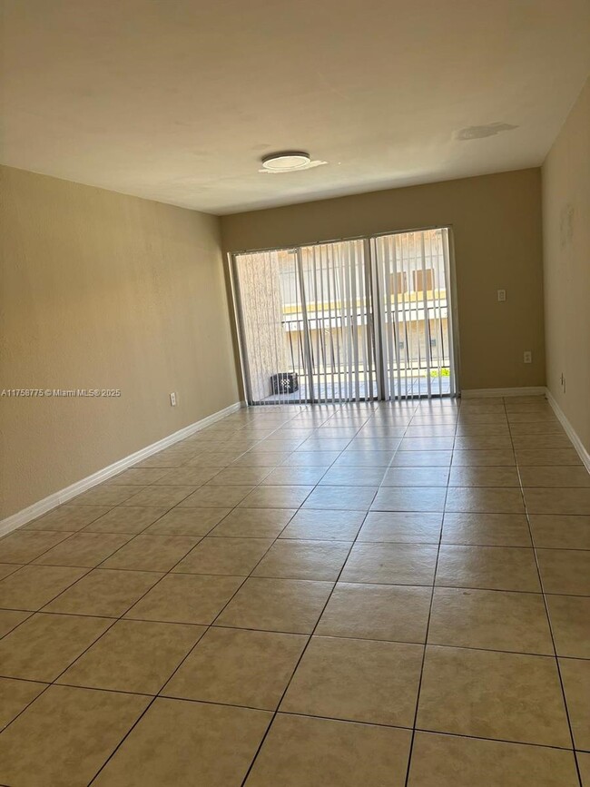 Photo - 1900 W 68th St Condo Unit A301