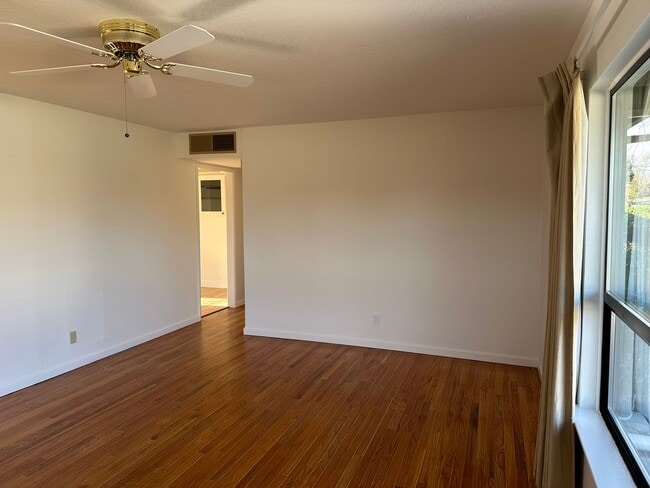 Photo - New listing! Beautifully maintained home in convenient location