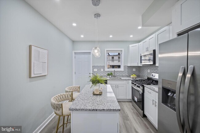 Photo - 328 S Macon St.