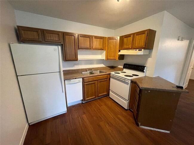Photo - 1648 Post Rd Townhome