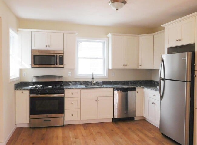 Photo - 978 Hyde Park Ave Unit 2