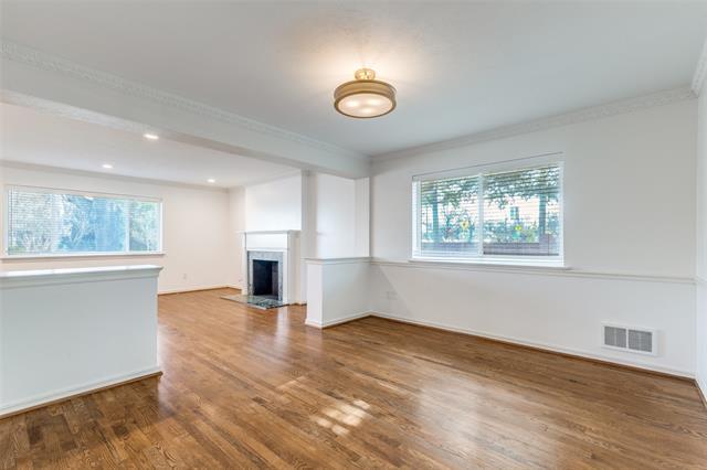 Photo - 6201 Worth St