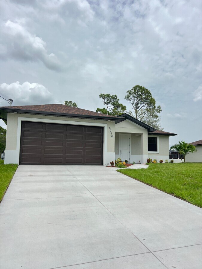 Photo - 3050 Wentworth St