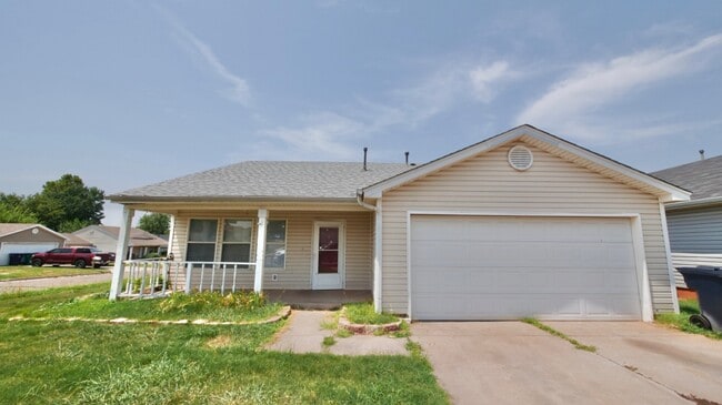 Building Photo - 1021 Periwinkle Dr Rental