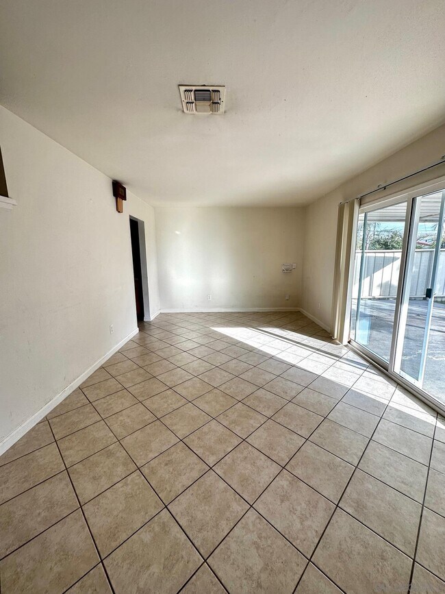 Photo - 7267 Gatewood Ln