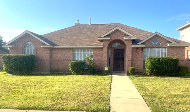 Building Photo - Your 4/2/2 Hidden Gem in Lost Creek, in Lancaster — Ready in August