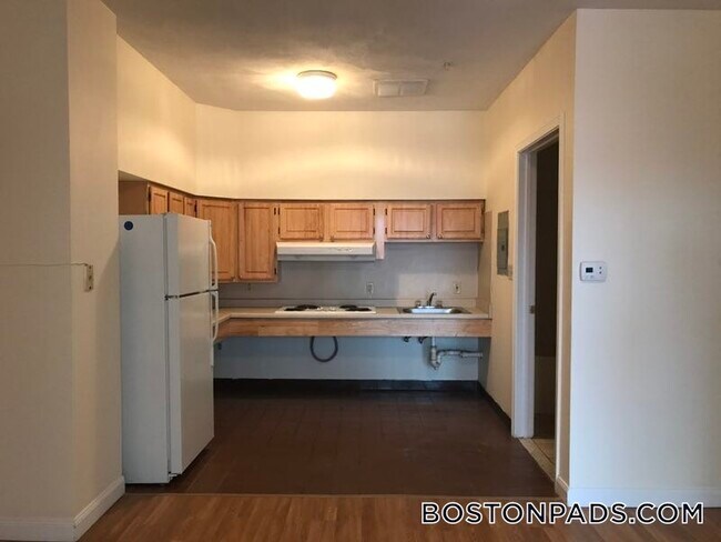 Photo - 81 Essex St Unidad 62