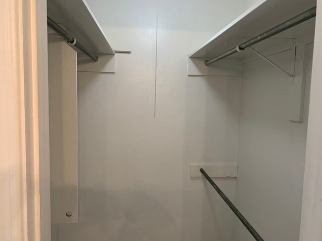 Photo - 10609 Lakewood Ave