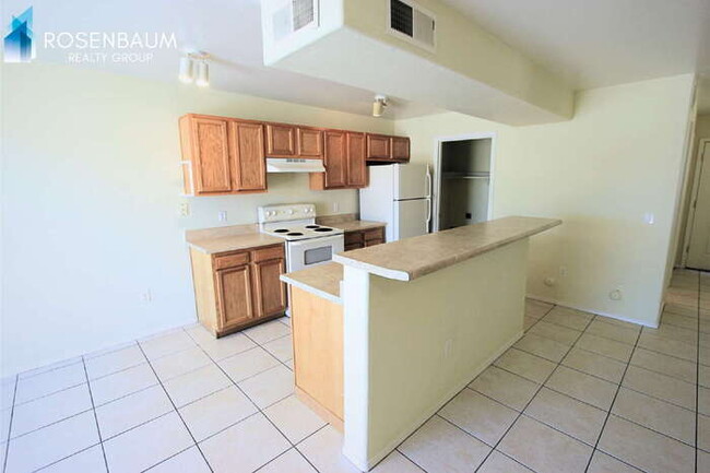 Photo - 13211 S Kin Cir Unidad d