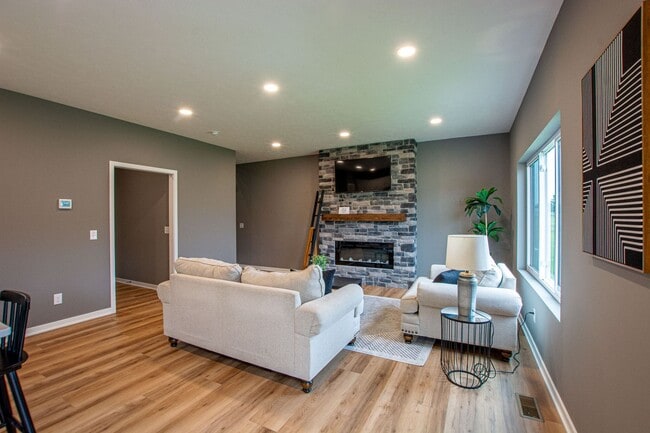 Photo - 14802-14804 Willow Street Unit 14804