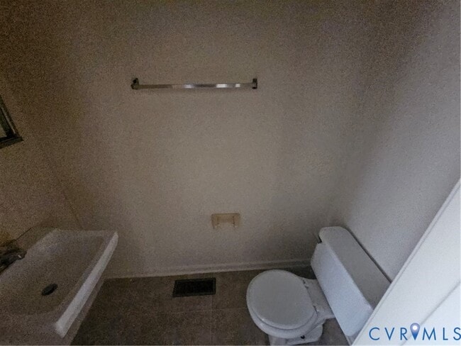 Photo - 2301 Ives Ln