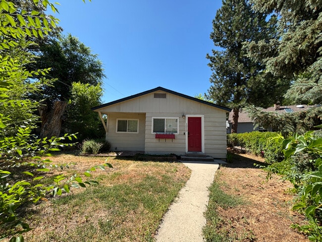 Photo - 1213 W Highland St Casa