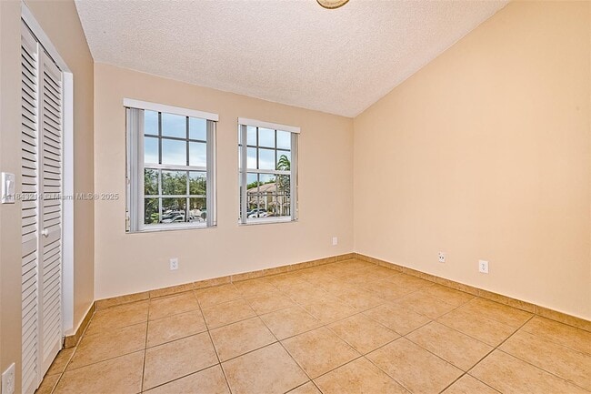 Photo - 705 SW 122nd Ave