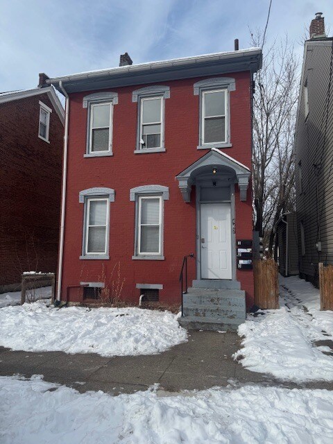 Photo - 467 N Evans St