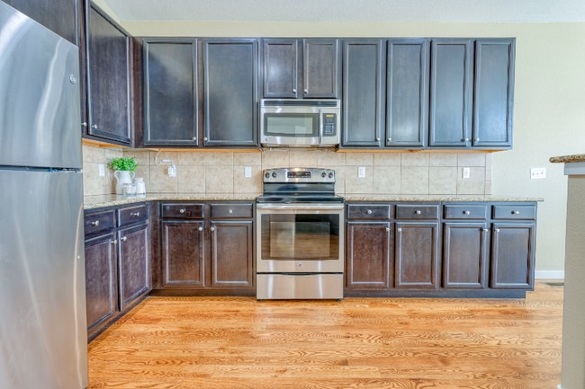 Photo - 7726 Dutch Loop