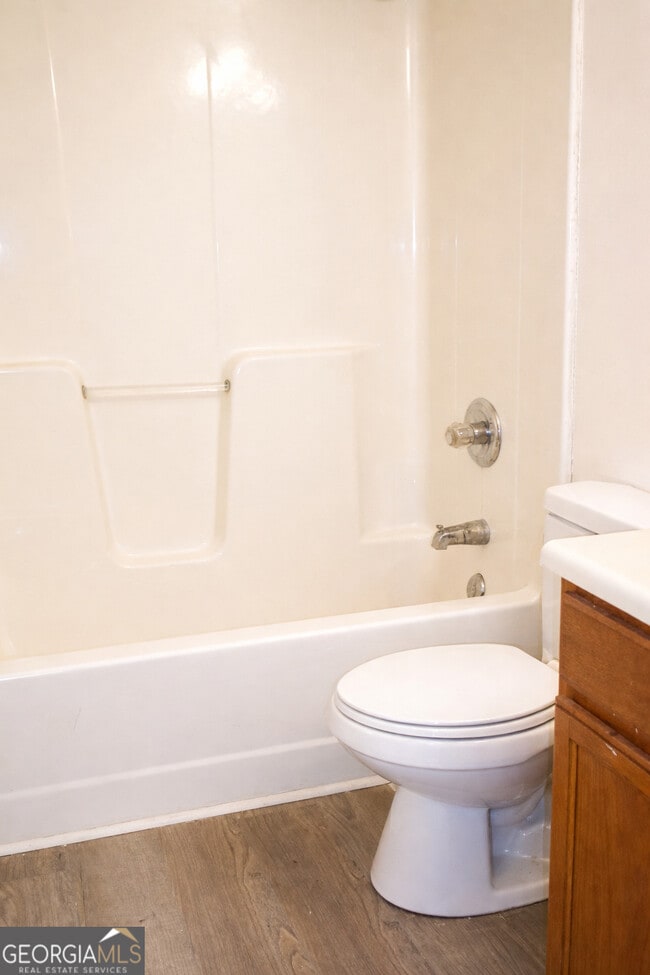 Photo - 120 Shamrock Ln