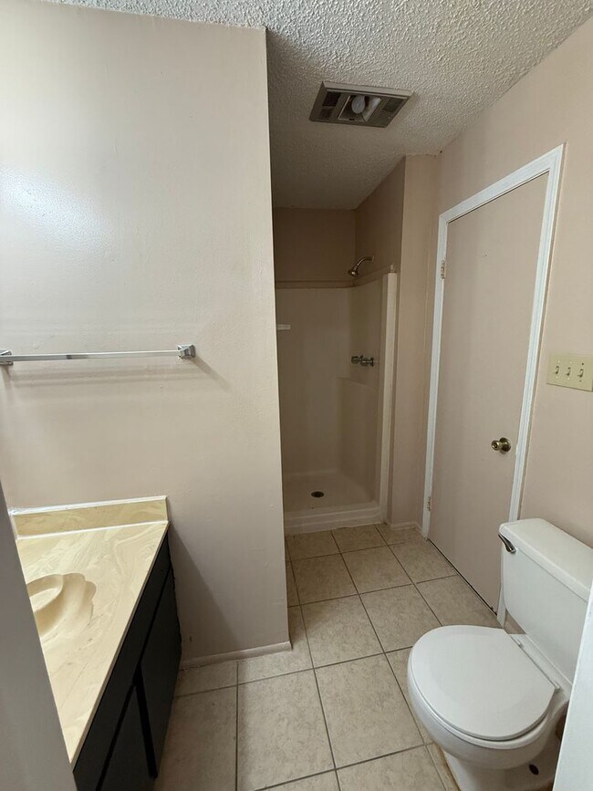 Photo - 2 bedroom 2 bath town home in a gated comm...