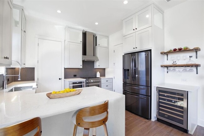 Photo - 4020 Valley View Rd Unit A