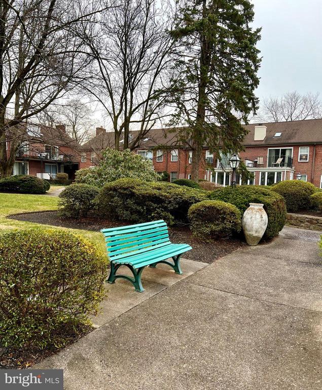 Photo - 922 Montgomery Ave