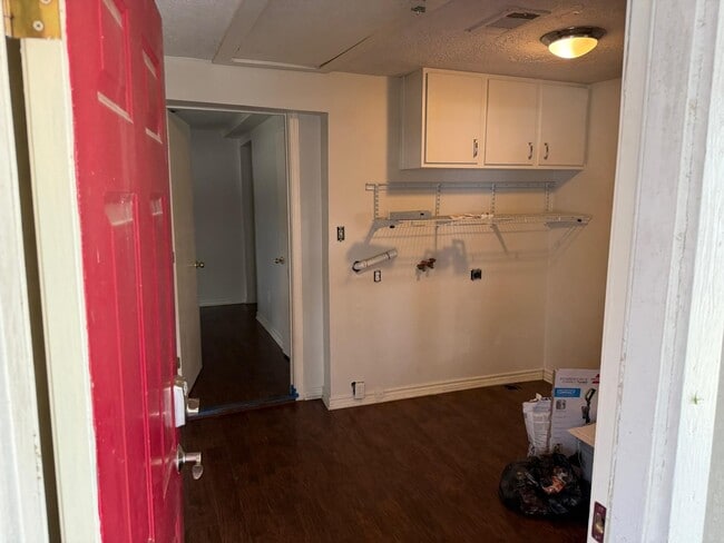 Photo - 5239 Kiam St