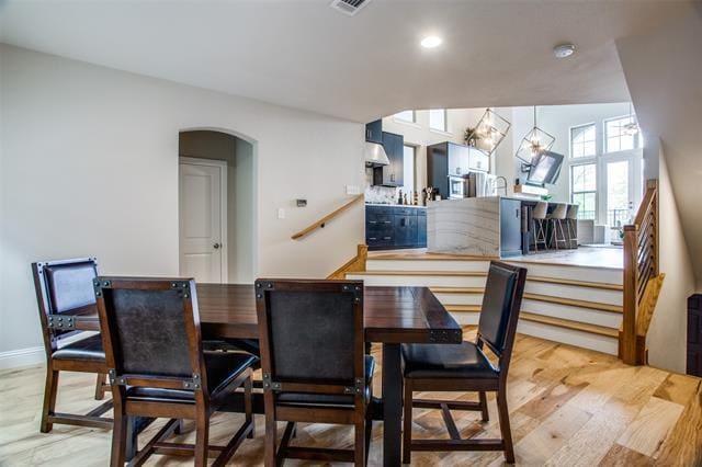 Photo - 1376 Arch Pl