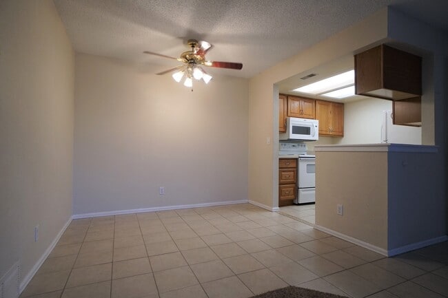 Photo - 844 Tenderfoot Hill Rd Unit 203