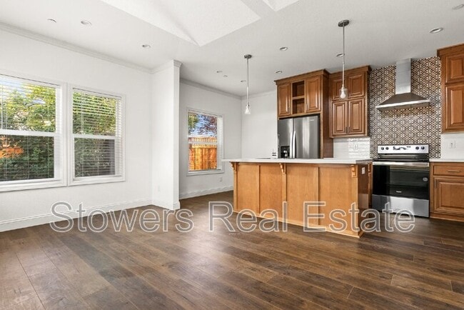Photo - 144 Larkwood Cir