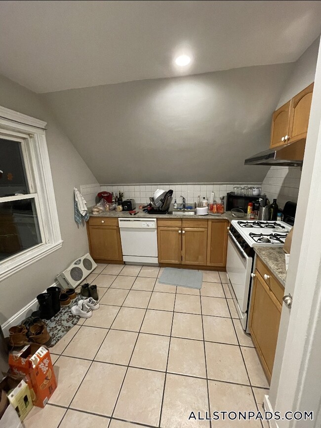 Photo - 33 Long Ave Unit 3