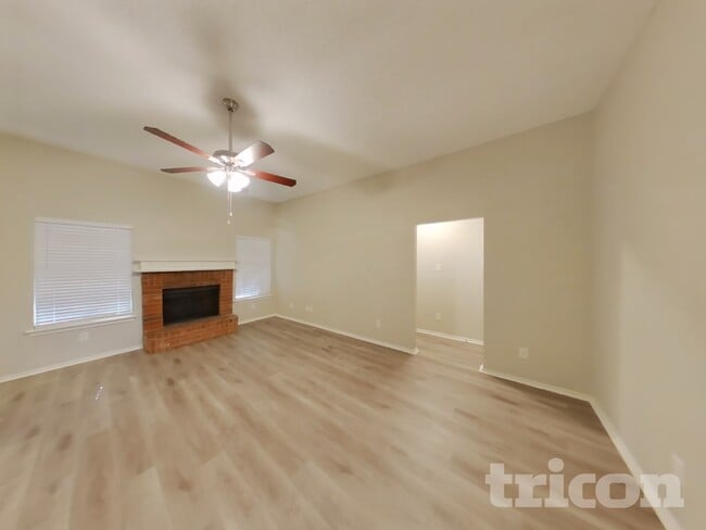 Photo - 1704 Fern Dr