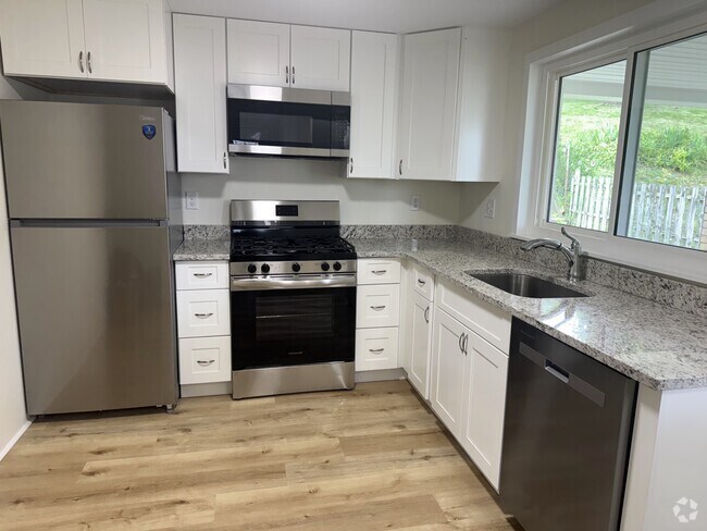 Building Photo - 150 Bost Dr Rental