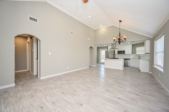 Photo - 6607 W T C Jester Blvd