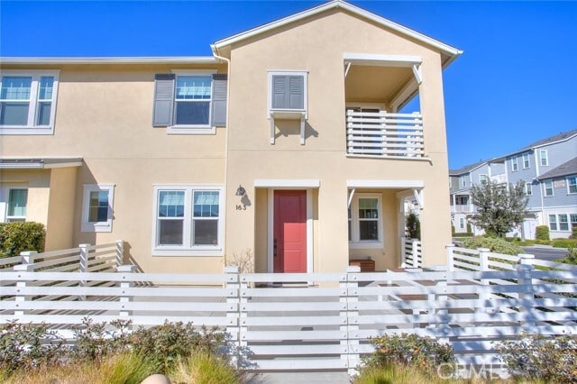 Building Photo - 163 Patria