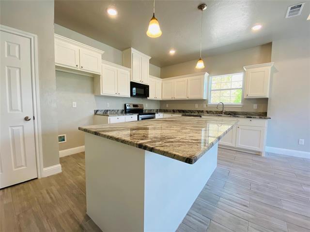 Photo - 4102 Gordon St