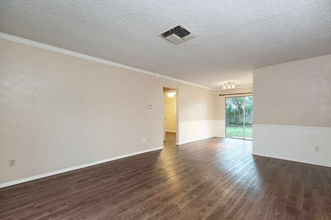 Photo - Awesome 3 Bedroom house in Anderson Mill with 2 Car Garage!