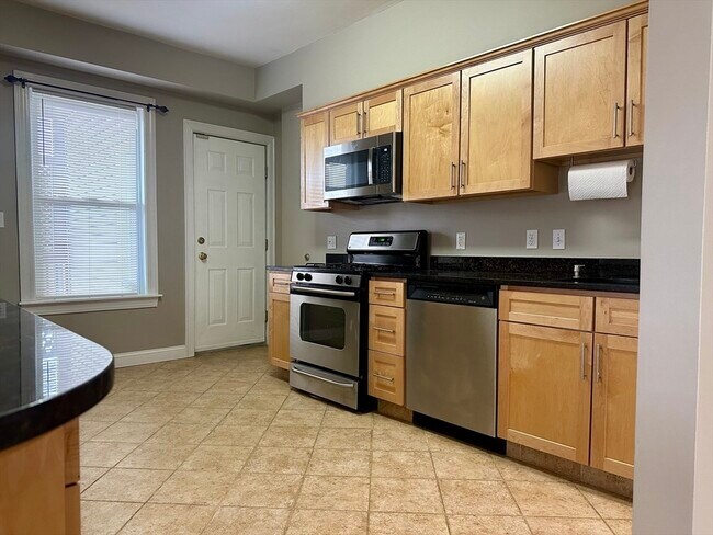 Photo - 22 Sewall St Unidad 2