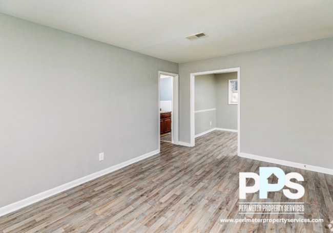 Photo - 1204 Veterans Memorial Hwy SW