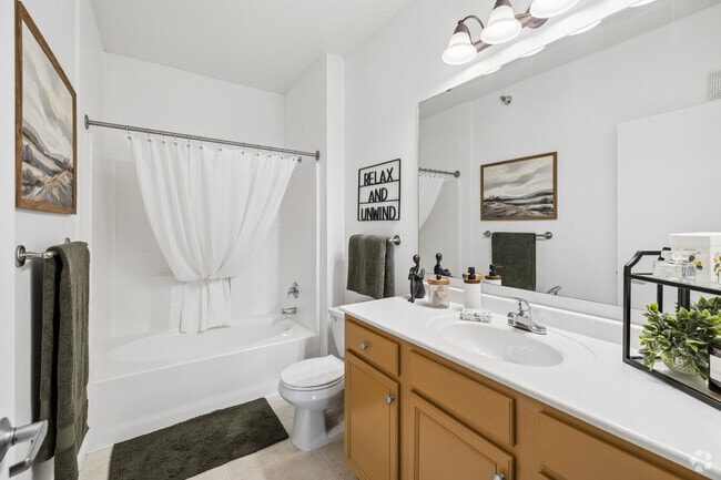 2BR, 2BA - 1,235SF - Primary Bathroom