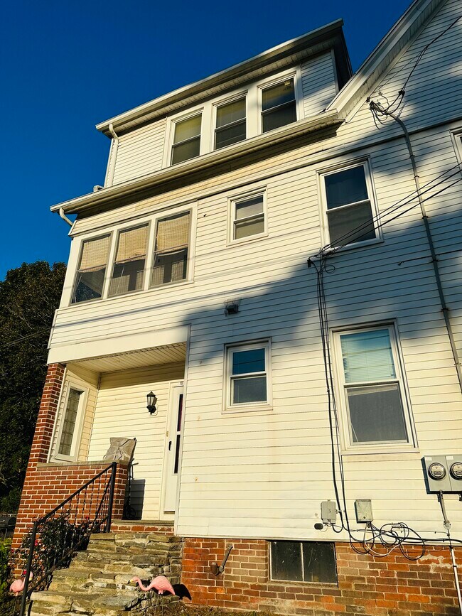 Photo - 122 Lewis Blvd Unidad A