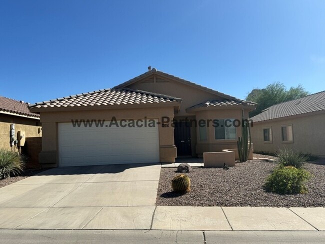 Building Photo - Three Bedroom Home in Continental Reserves