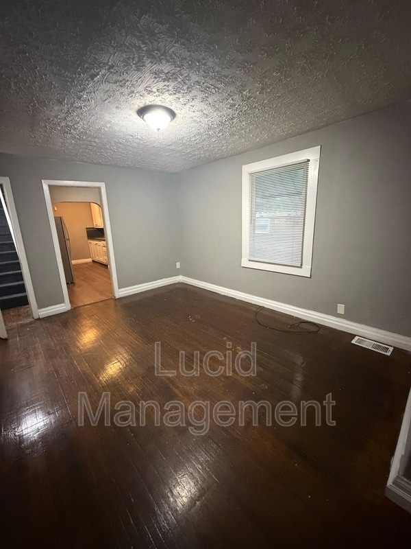 Photo - 724 W Evelyn Ave