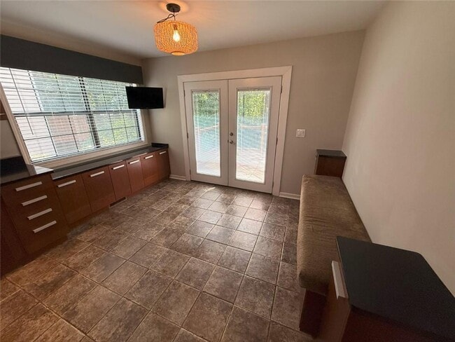 Photo - 290 Sweetwater Trce