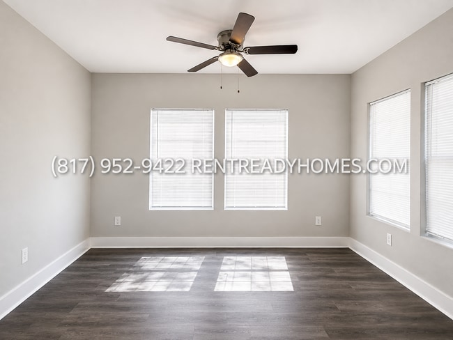 Photo - 102 Anderson St