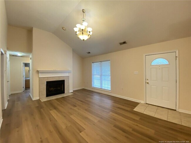 178 Colonial Hills Dr