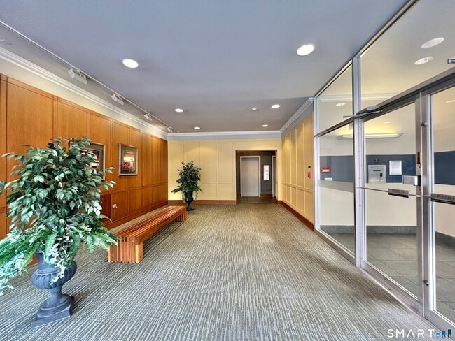 Photo - 140 Grove St