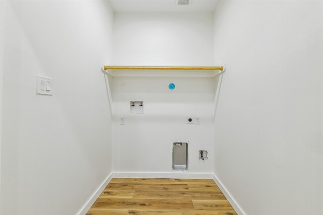 Building Photo - 7486 Stanwick Dr