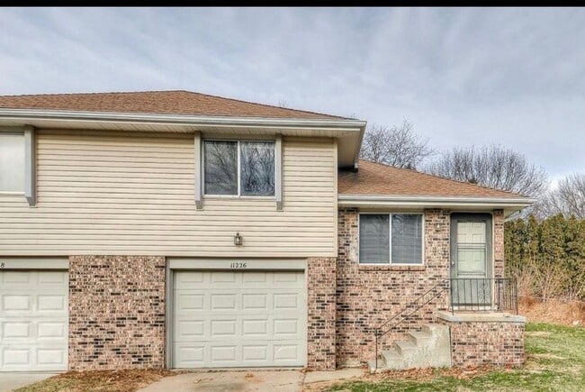 Photo - 11226 Roxbury Dr