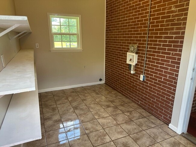 Photo - 1300 Stonewall St