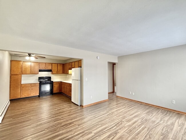 Photo - 236 Walworth St Unidad 3